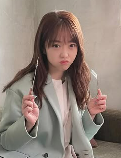 alt="峯岸みなみさん2021年3月26日Instagram投稿写真"