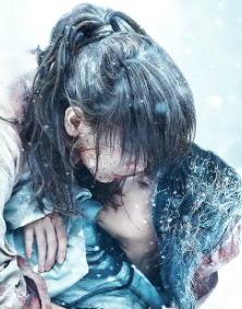 alt="佐藤健さんるろうに剣心キスシーン写真"