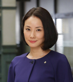 吉田羊さんドラマヒーローの時の写真