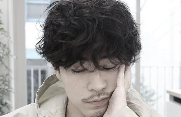 成田凌さん公式Instagram写真